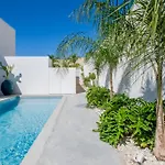Villa Simana Mediterranean Pool *