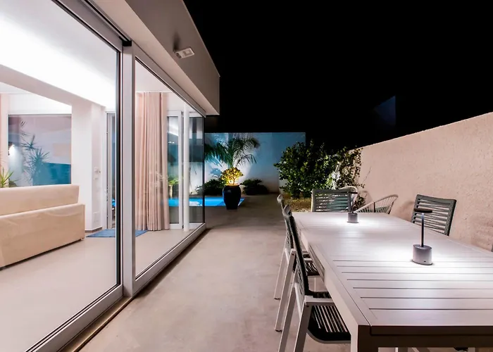 Simana Mediterranean Pool Вилла *